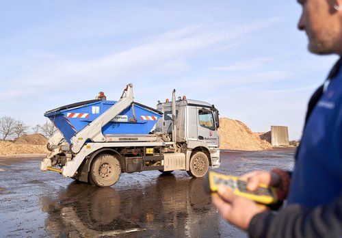 Balzersen – Leistung Containerdienst – Darstellung Transport der Container